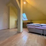 Spacious 110 M2 With 4 Private Daire Bratislava