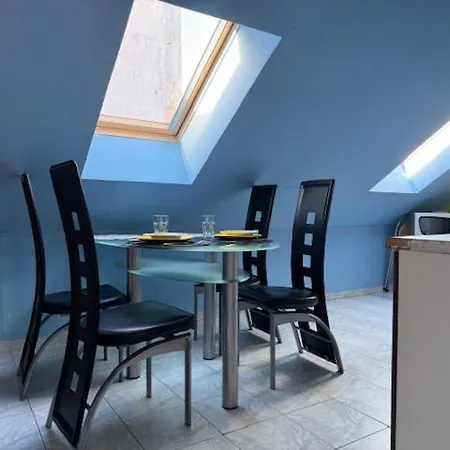 Spacious 110 M2 With 4 Private * Bratysława