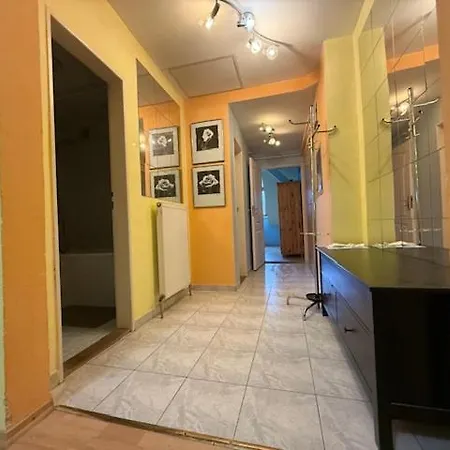 Spacious 110 M2 With 4 Private Apartmán Bratislava