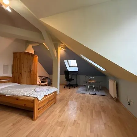 Spacious 110 M2 With 4 Private Apartmán