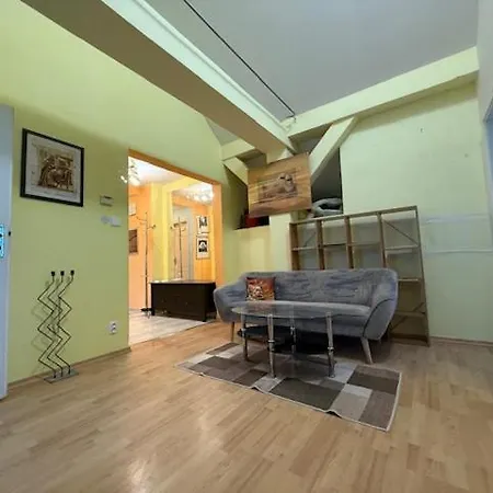 Apartmán Spacious 110 M2 With 4 Private