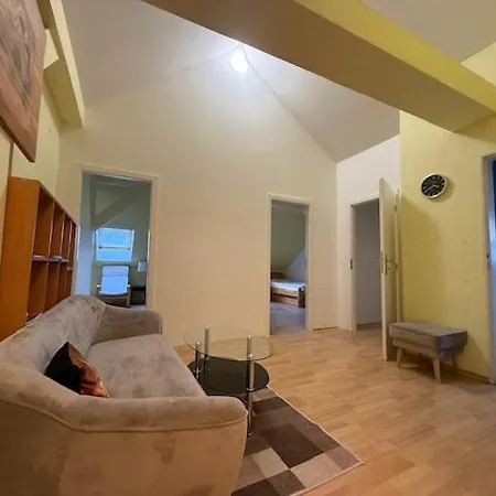 Spacious 110 M2 With 4 Private Apartmán *