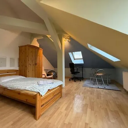 Apartament Spacious 110 M2 With 4 Private