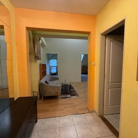 Spacious 110 M2 With 4 Private Apartament Bratysława
