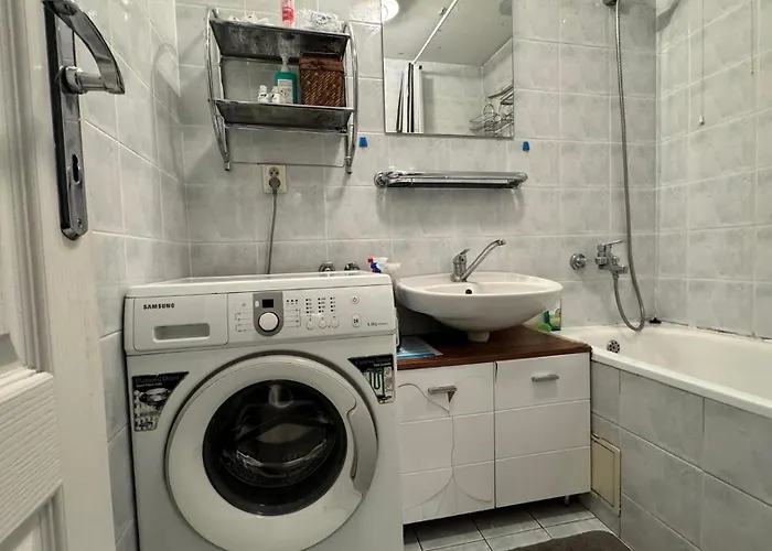 Spacious 110 M2 With 4 Private Διαμέρισμα Μπρατισλάβα