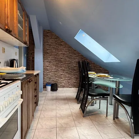 Spacious 110 M2 With 4 Private *