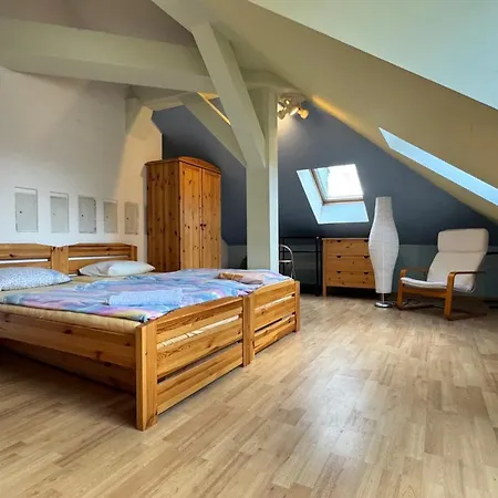 Spacious 110 M2 With 4 Private Apartman *