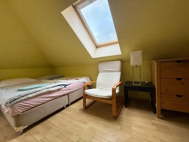 Apartman Spacious 110 M2 With 4 Private *